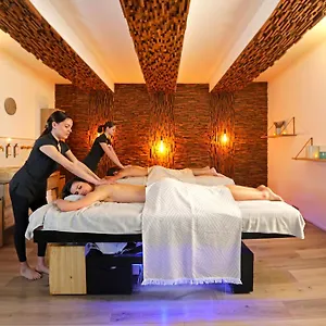 4* Hotel Negrecoste &
